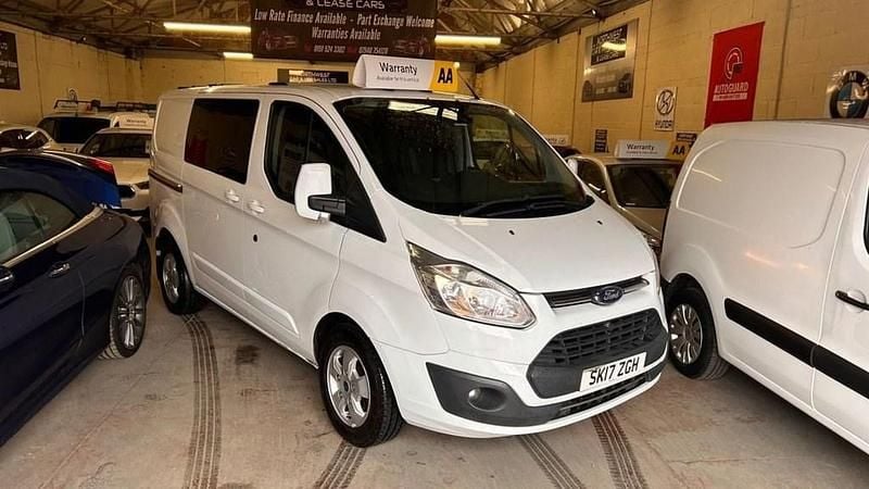 Used Ford Transit Custom Limited 130 HP (95 kW) 2017 White Van