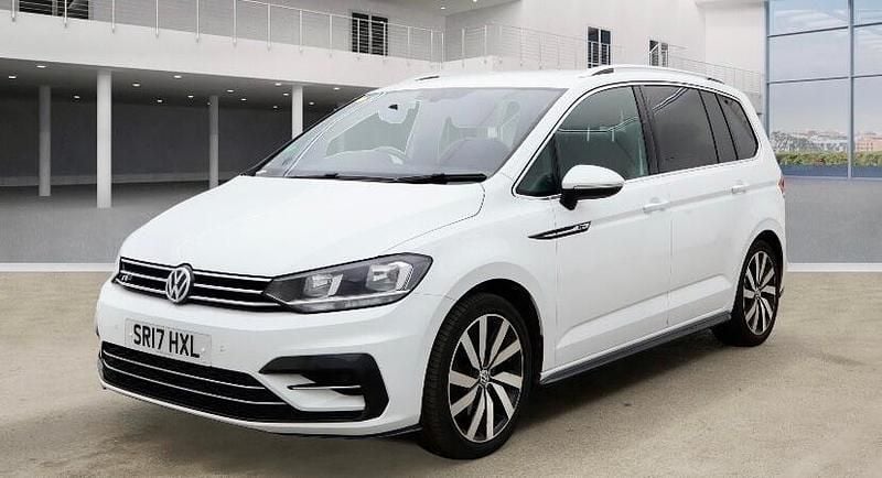 White Used 2017 VW Touran R-line MPV | £11,900 (A bit pricey) - Image 1/4