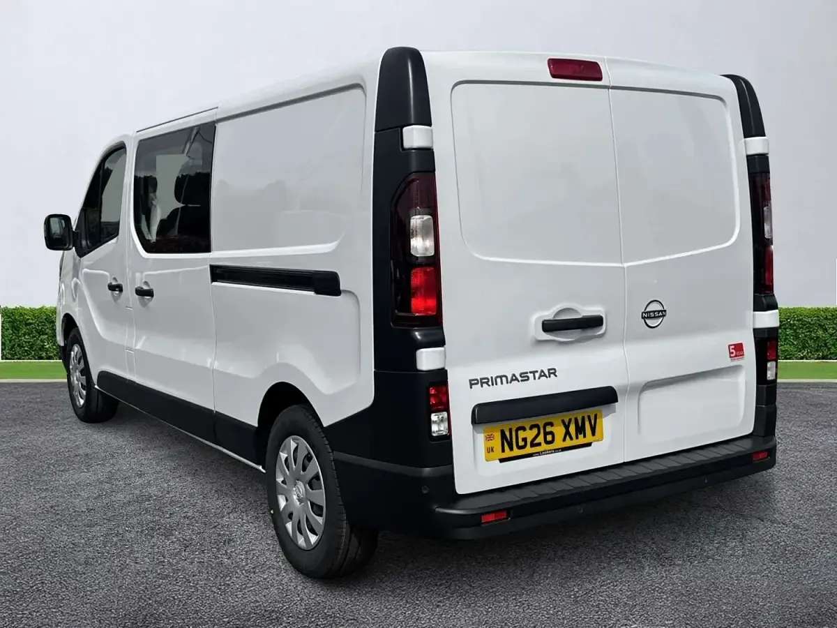 New Nissan Primastar Acenta 130 HP (95 kW) 2026 Glacier white MPV