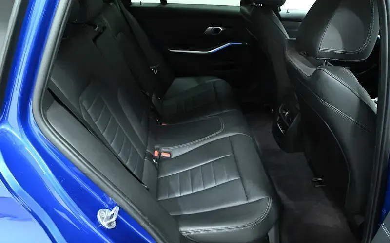 Used BMW 330e M Sport 292 HP (214 kW) 2021 Blue Estate