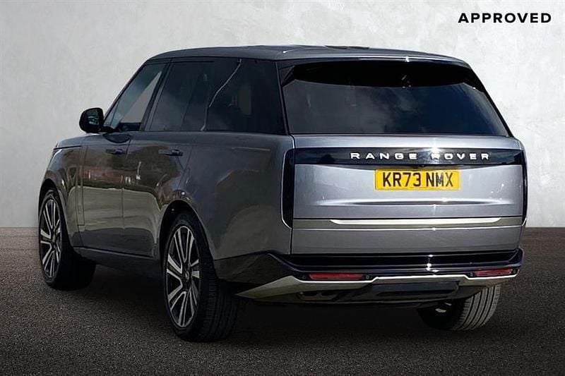 Used Land Rover Range Rover SE 350 HP (257 kW) 2023 Eiger grey SUV