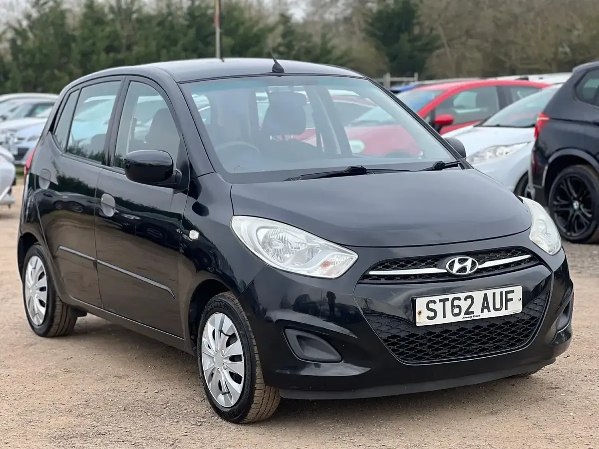 Used Hyundai i10 Classic 86 HP (63 kW) 2012 Black Hatchback