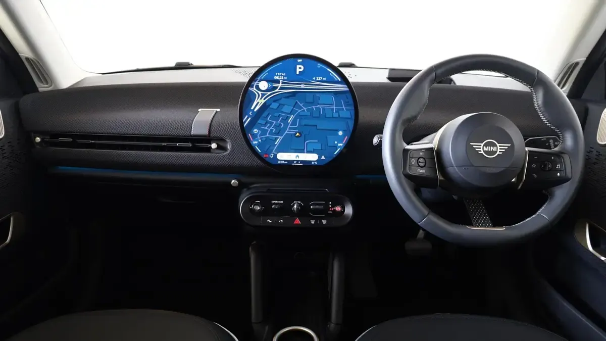 Used Mini Cooper SE Hatch 158 kW (215 HP) 2024 Silver Hatchback