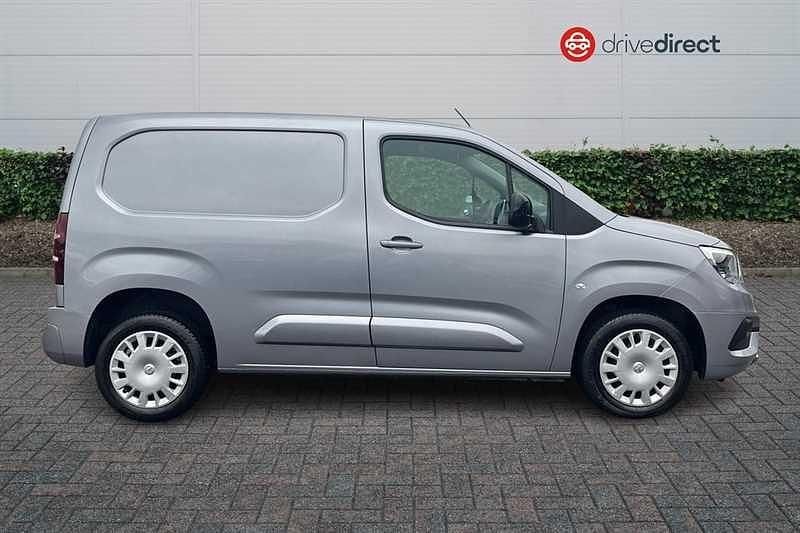 Used Vauxhall Combo 100 HP (73 kW) 2023 Grey MPV