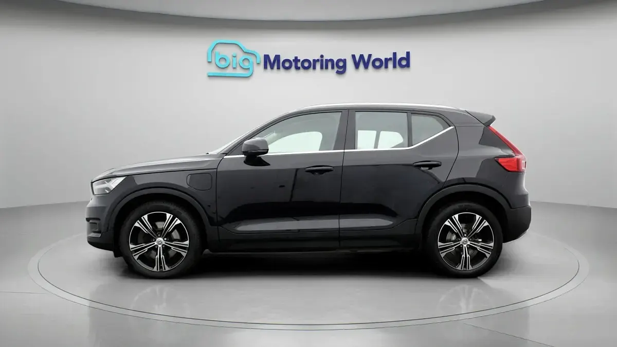 Used Volvo XC40 Inscription 208 HP (152 kW) 2021 SUV