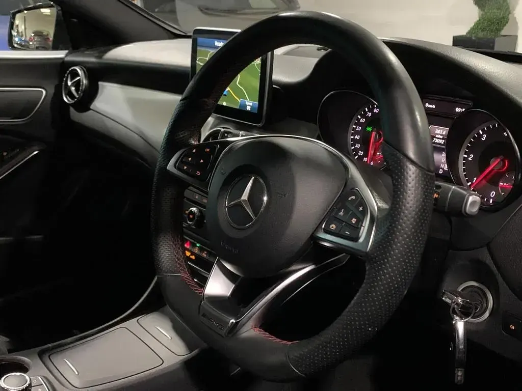Used Mercedes CLA220 Shooting Brake AMG 177 HP (130 kW) 2016 Silver Estate
