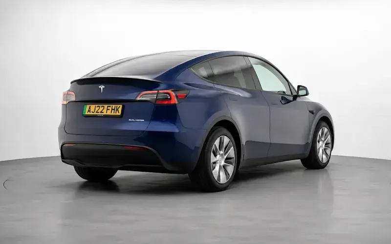 Used Tesla Model Y Long Range AWD 286 kW (389 HP) 2025 SUV