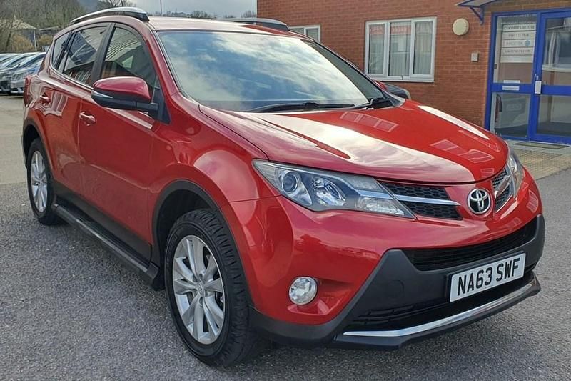 Used Toyota RAV4 150 HP (110 kW) 2013 Red SUV
