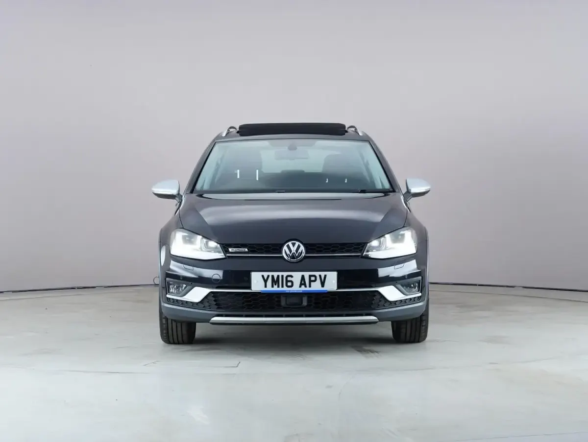 Usado VW Golf VII 150 HP (110 kW) 2016 Preto Carrinha