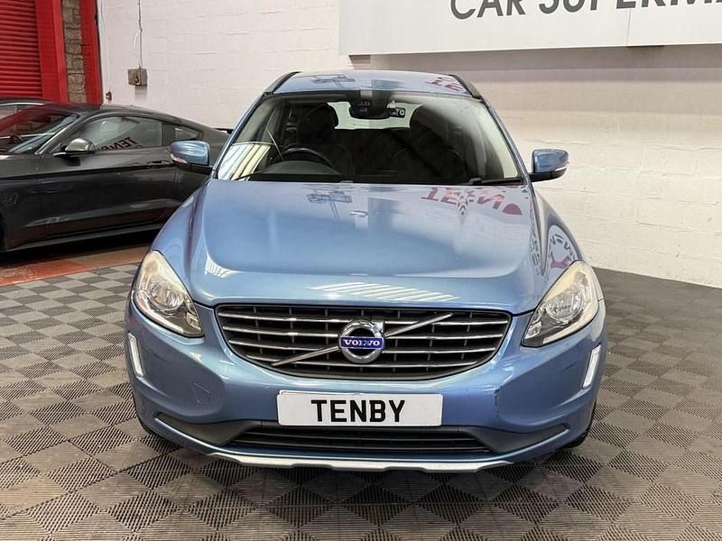 Used Volvo XC60 SE 190 HP (139 kW) 2016 Blue SUV