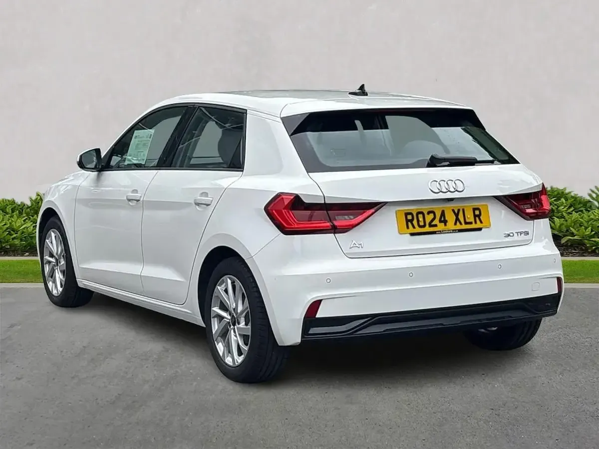 Used Audi A1 Sportback Sport 110 HP (80 kW) 2024 White Hatchback