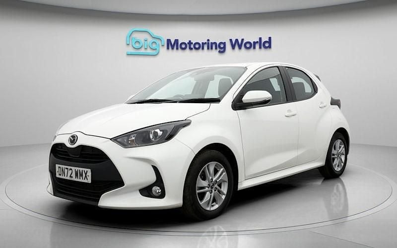 Used Mazda 2 116 HP (85 kW) 2023 White Hatchback