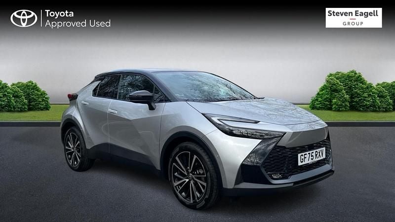New Toyota C-HR 2026 Silver SUV