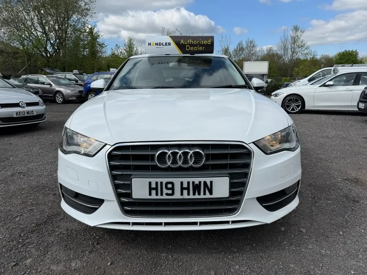 Usado Audi A3 Sport 150 HP (110 kW) 2016 Branco Citadino