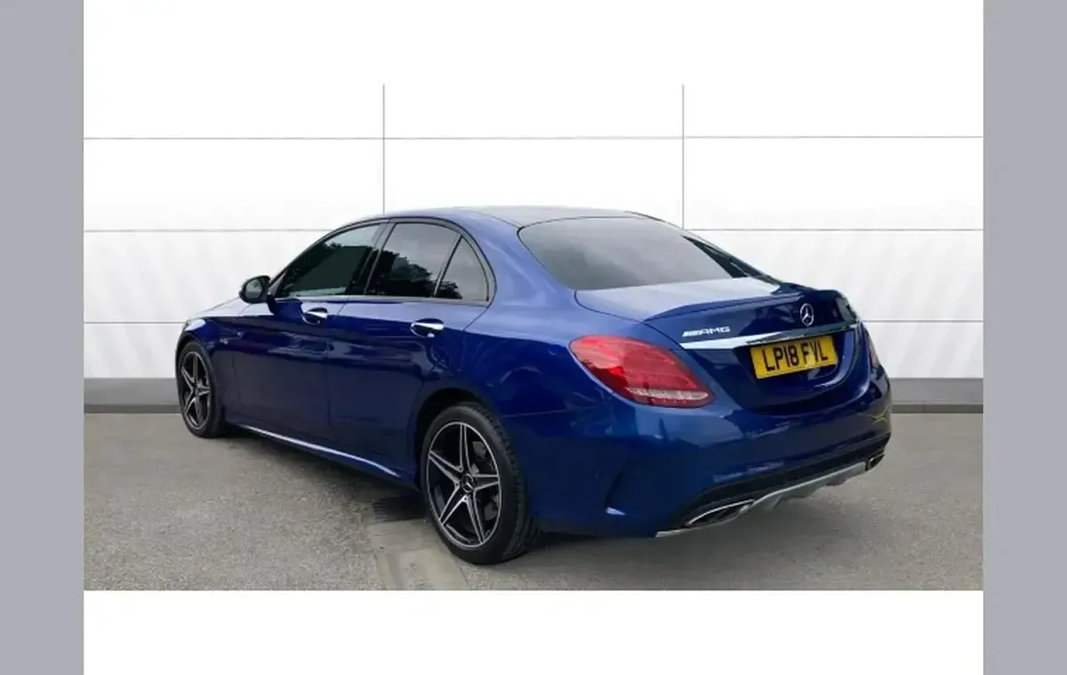 Usado Mercedes C43 AMG Premium 362 HP (266 kW) 2018 Azul Sedan