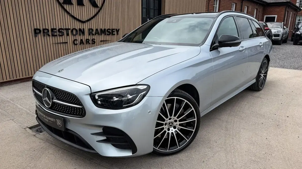 Used Mercedes E400 AMG line 330 HP (242 kW) 2022 Estate