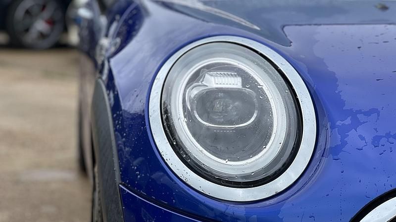Blue Used 2018 Mini Cooper Hatch Hatchback | £13,639 (Good price) - Image 1/3