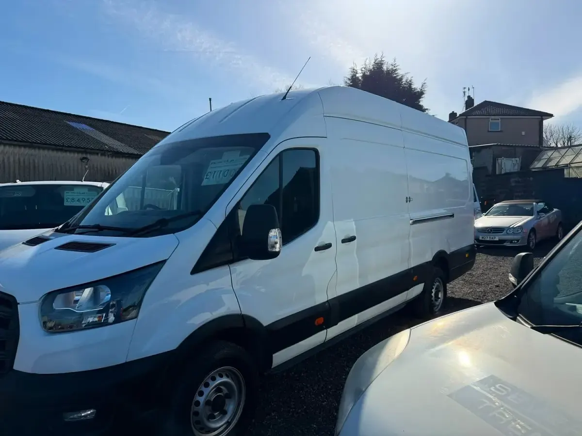 Used Ford Transit 130 HP (95 kW) 2023 White Van