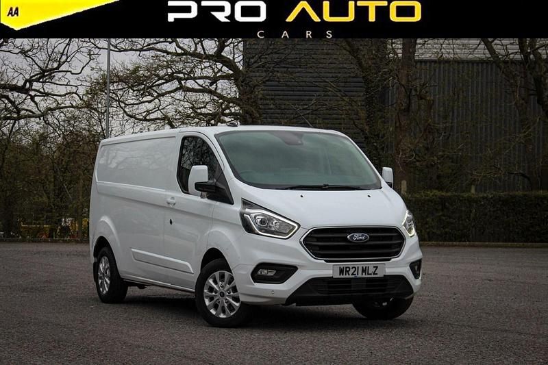 Used Ford Transit Custom Limited 185 HP (136 kW) 2021 White Van
