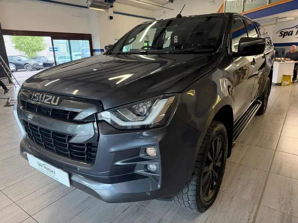 Used Isuzu Pick up 164 HP (120 kW) 2022 Grey Pickup