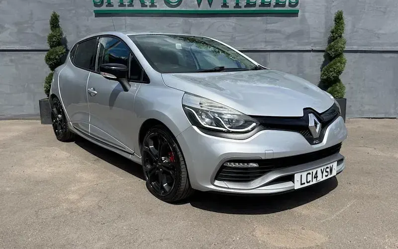 Used Renault Clio 200 HP (147 kW) 2014 Hatchback