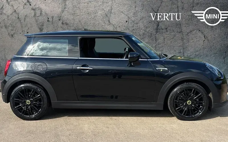 Używany Mini Cooper Level 2 135 kW (184 KM) 2023 Hatchback