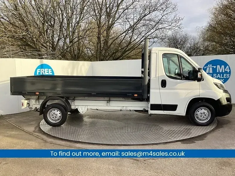 Second-hand Peugeot Boxer 140 CP (102 kW) 2021 Alb Van