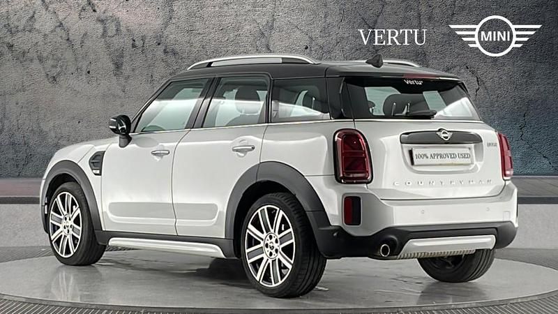 Usado Mini Cooper Countryman Exclusive 134 CV (98 kW) 2022 Plateado SUV