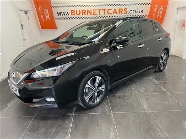 Black Used 2020 Nissan Leaf N-Connecta Hatchback | £8,989 - Image 1/1