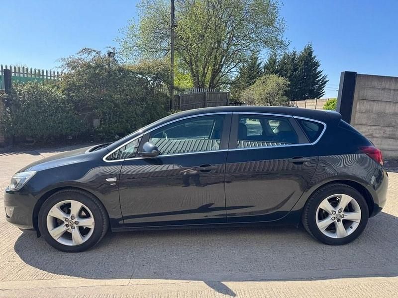 Used Vauxhall Astra SRi 2012 Black Hatchback