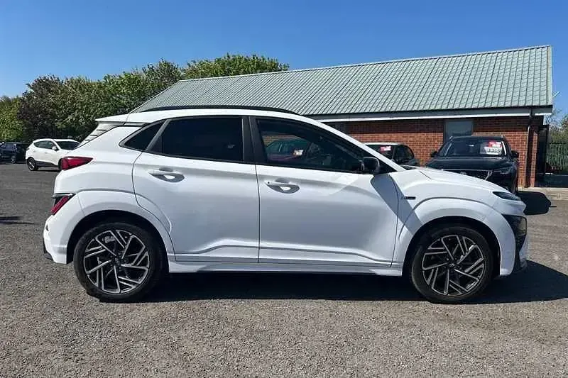Second-hand Hyundai Kona N Line 120 CP (88 kW) 2023 Alb SUV