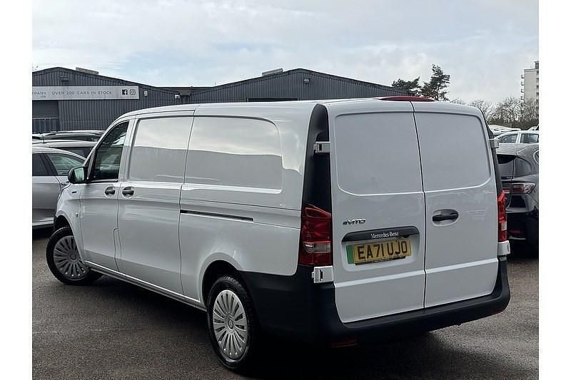 Used Mercedes e-Vito 85 kW (116 HP) 2021 White MPV