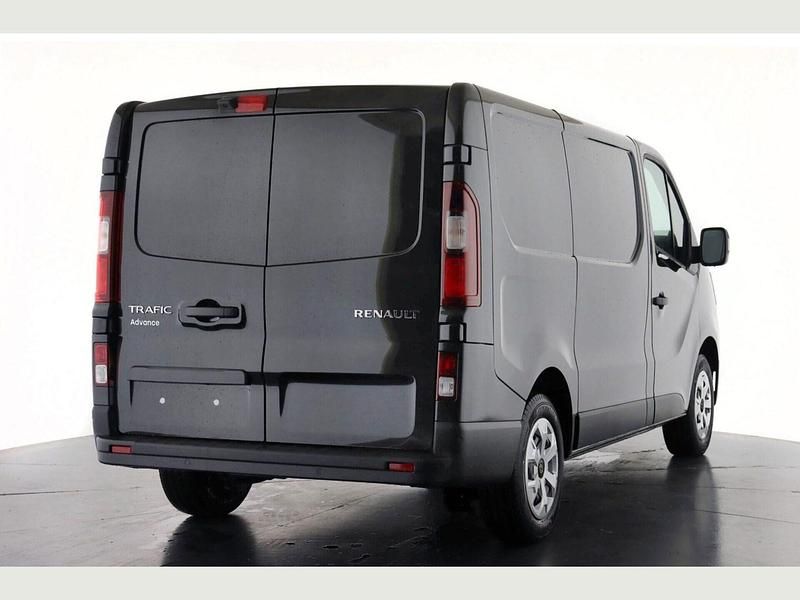 Nowe Renault Trafic 2026 Szary