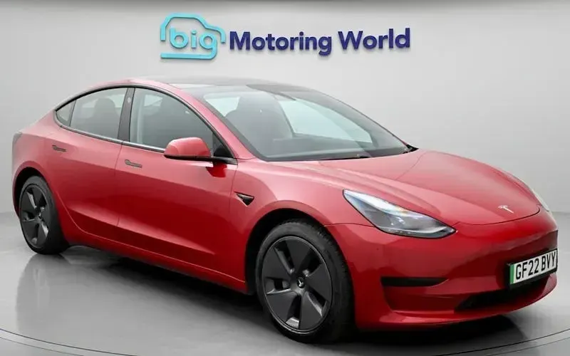 Used Tesla Model 3 Standard Range Plus 222 kW (302 HP) 2021 Sedan