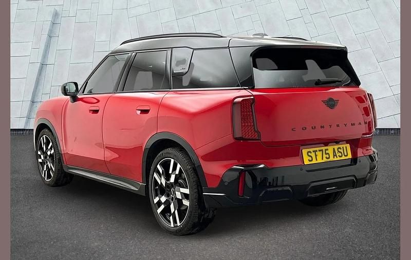 Used Mini Countryman Sport 218 HP (160 kW) 2025 Red SUV