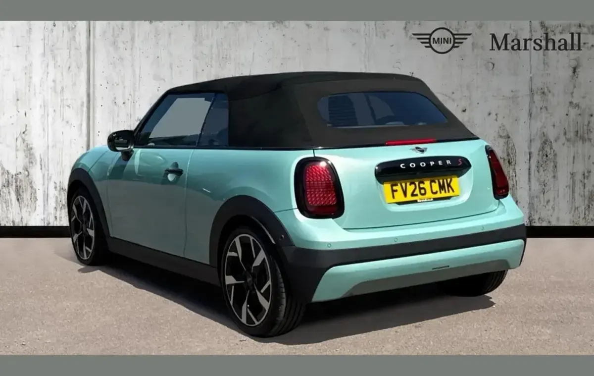 Used Mini Cooper Cabriolet Exclusive 200 HP (147 kW) 2026 Green Cabriolet