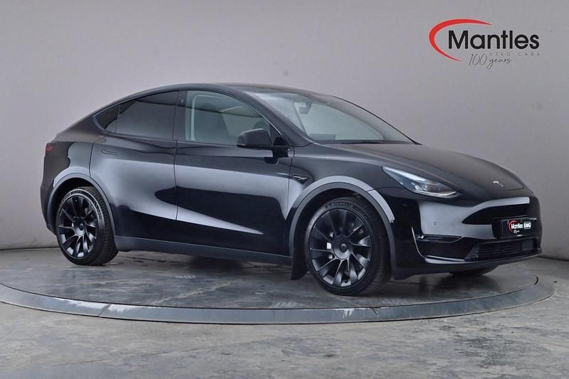 Black Used 2022 Tesla Model Y Long Range AWD SUV | £25,695 (Fair price) - Image 1/4