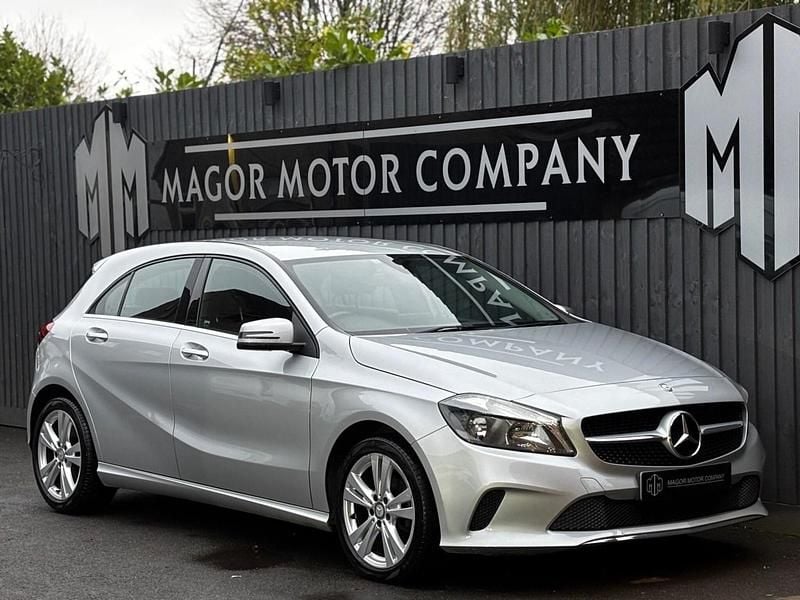 Silver Used 2017 Mercedes A180 Hatchback | £9,399 (Good price) - Image 1/4