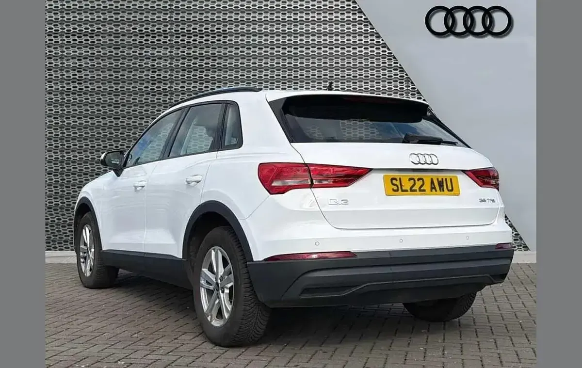 Used Audi Q3 Design 150 HP (110 kW) 2022 White SUV