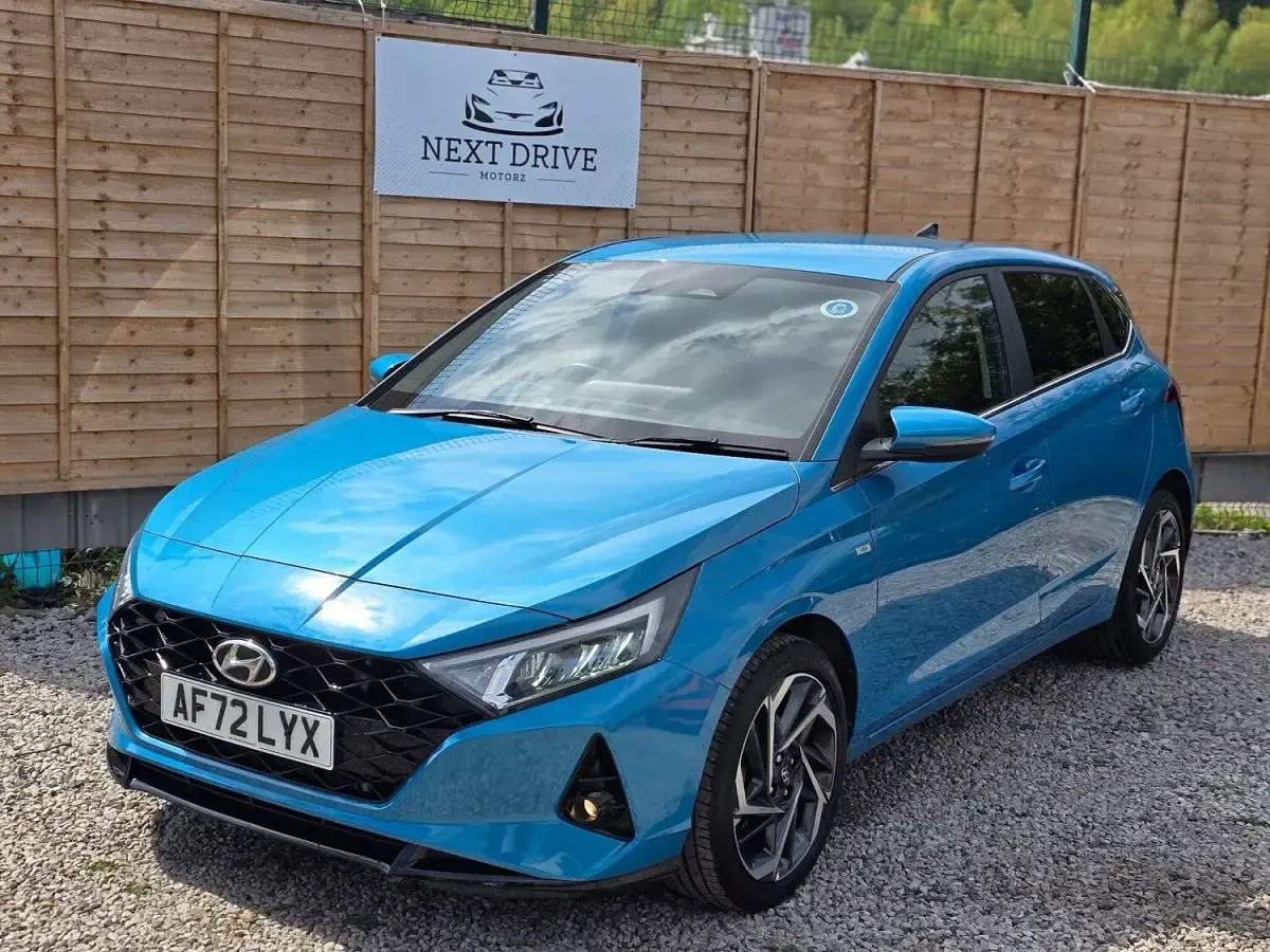 Used Hyundai i20 Premium 2022 Turquoise Hatchback