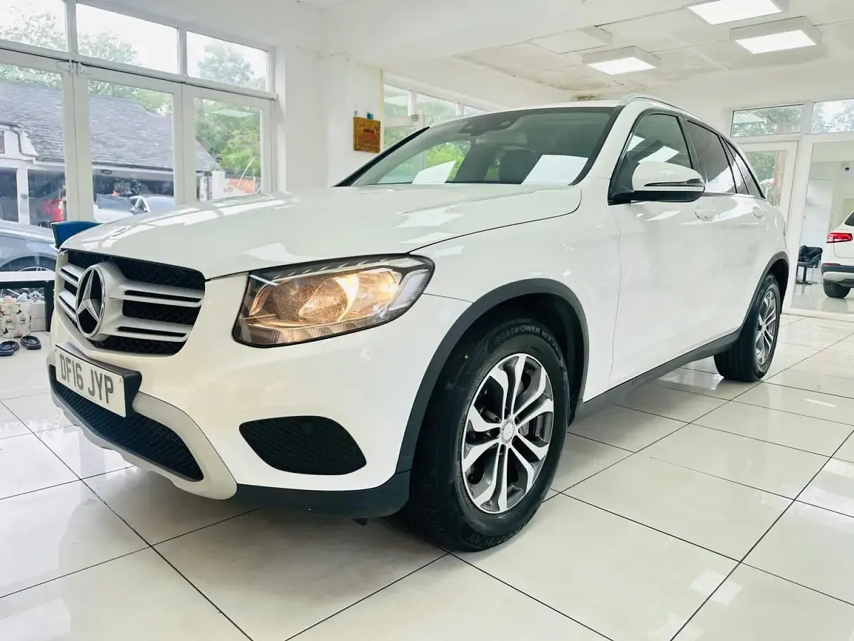 Used Mercedes GLC220 SE 2016 White SUV