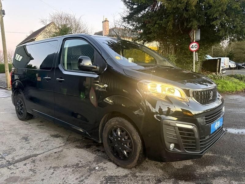 Used Peugeot Traveller 2018 Black MPV