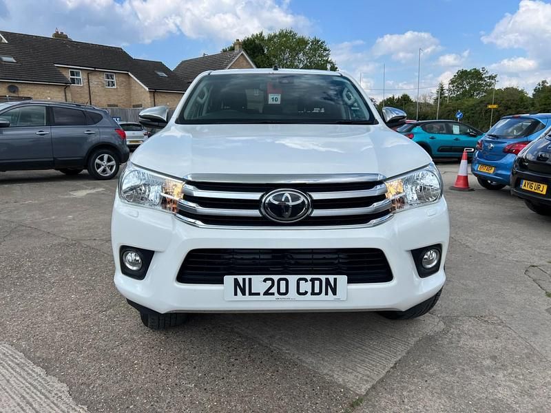 Used Toyota HiLux 150 HP (110 kW) 2020 White Pickup