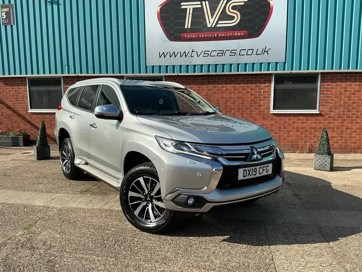 Used Mitsubishi Shogun 2019 Silver SUV