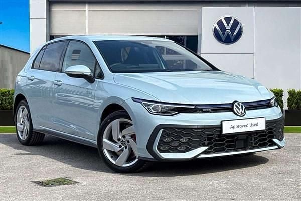 Blue Used 2025 VW Golf VIII GTE Hatchback | £29,989 (Expensive) - Image 1/4