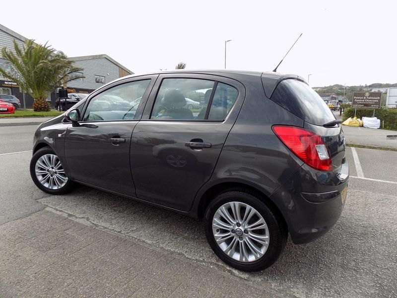 Second-hand Vauxhall Corsa 100 CP (73 kW) 2015 Gri Hatchback