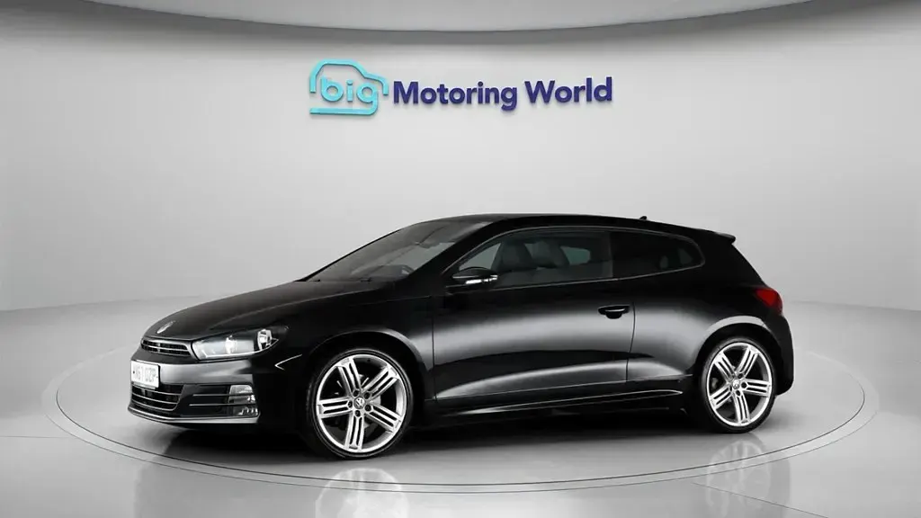 Usado VW Scirocco R-line 180 HP (132 kW) 2017 Preto Coupé