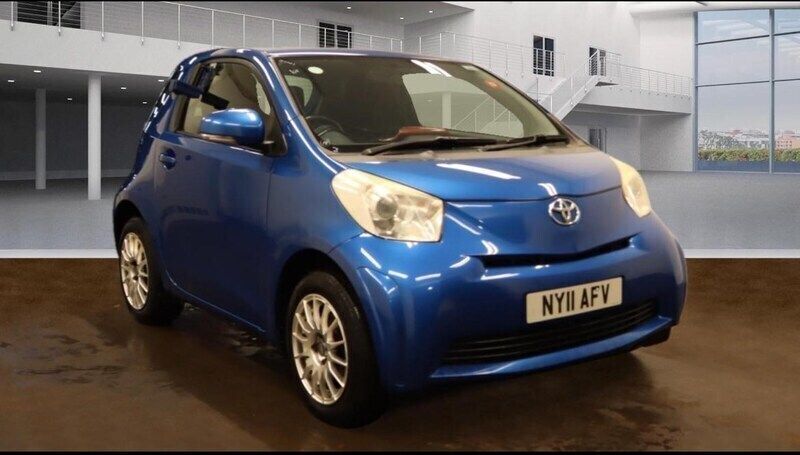 Blue Used 2011 Toyota iQ Hatchback | £2,295 (Fair price) - Image 1/4