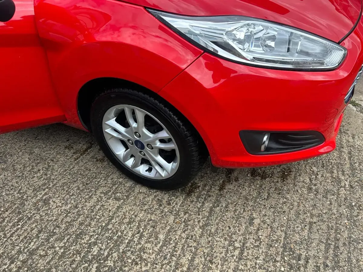 Used Ford Fiesta Zetec 2016 Red Hatchback