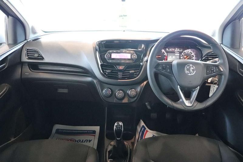 Used Vauxhall Viva 75 HP (55 kW) 2016 Silver Hatchback